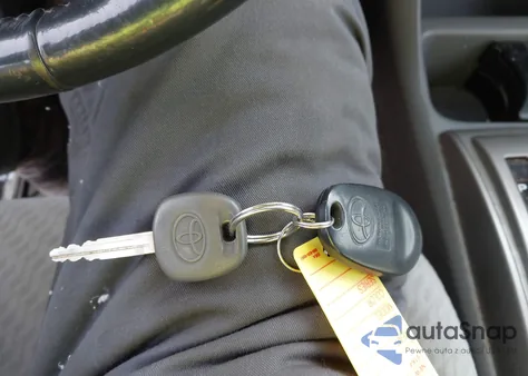 2010 Toyota Tacoma Base V6 from USA, damaged, VIN 5TELU4EN9AZ728785